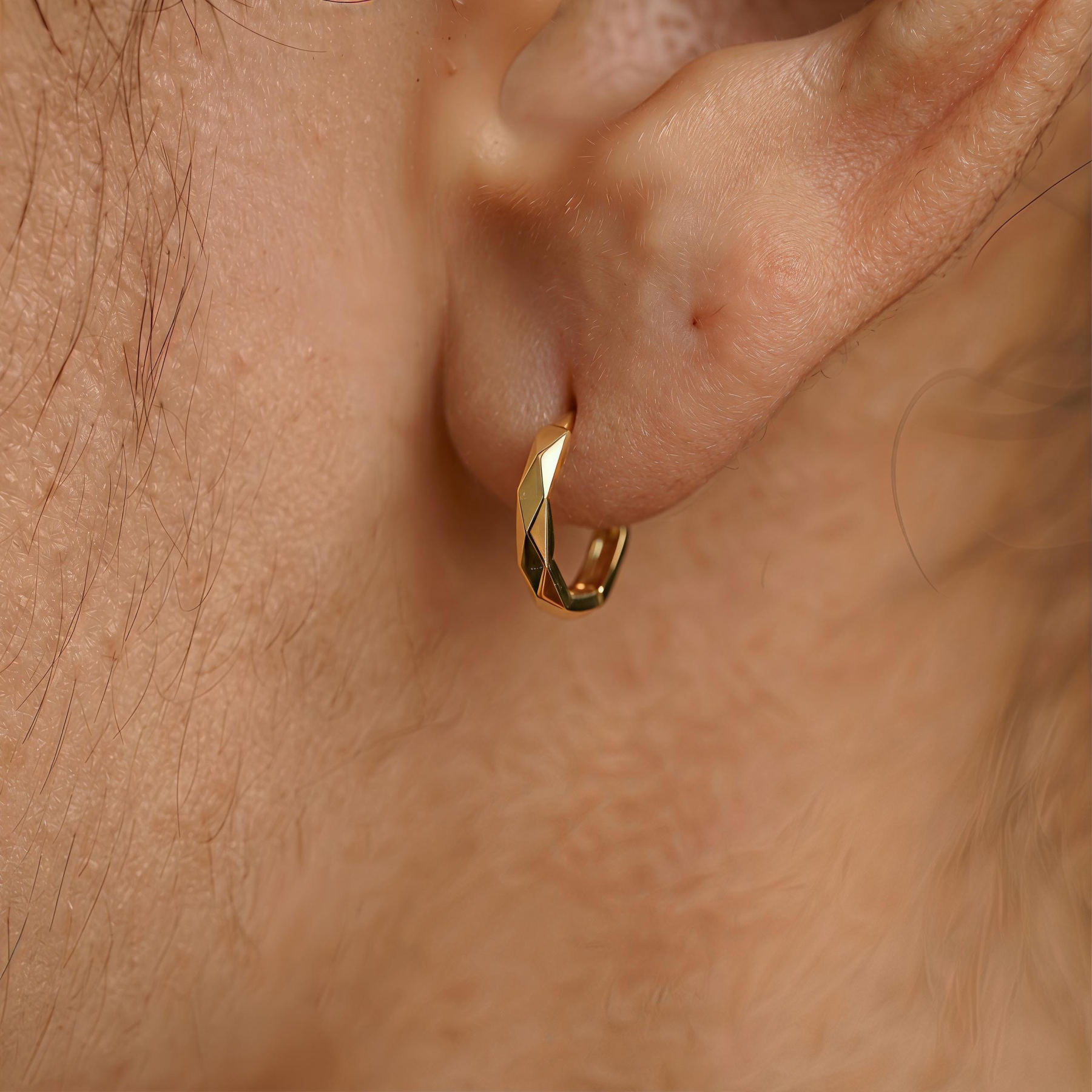 Geometric Hoop Earrings — Clean Lines with Everyday Shine