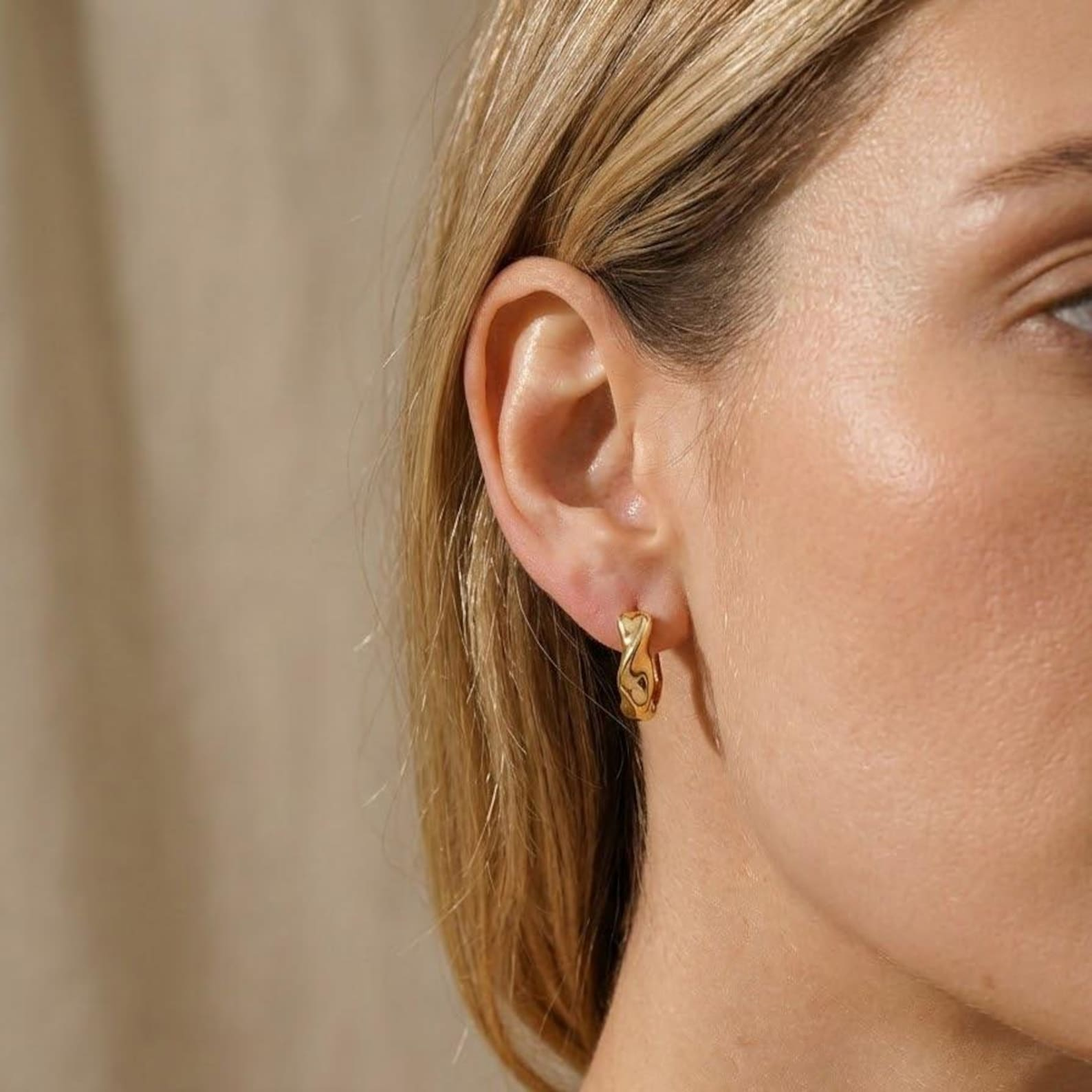 Chunky Twisted Hoops (2 PCS)