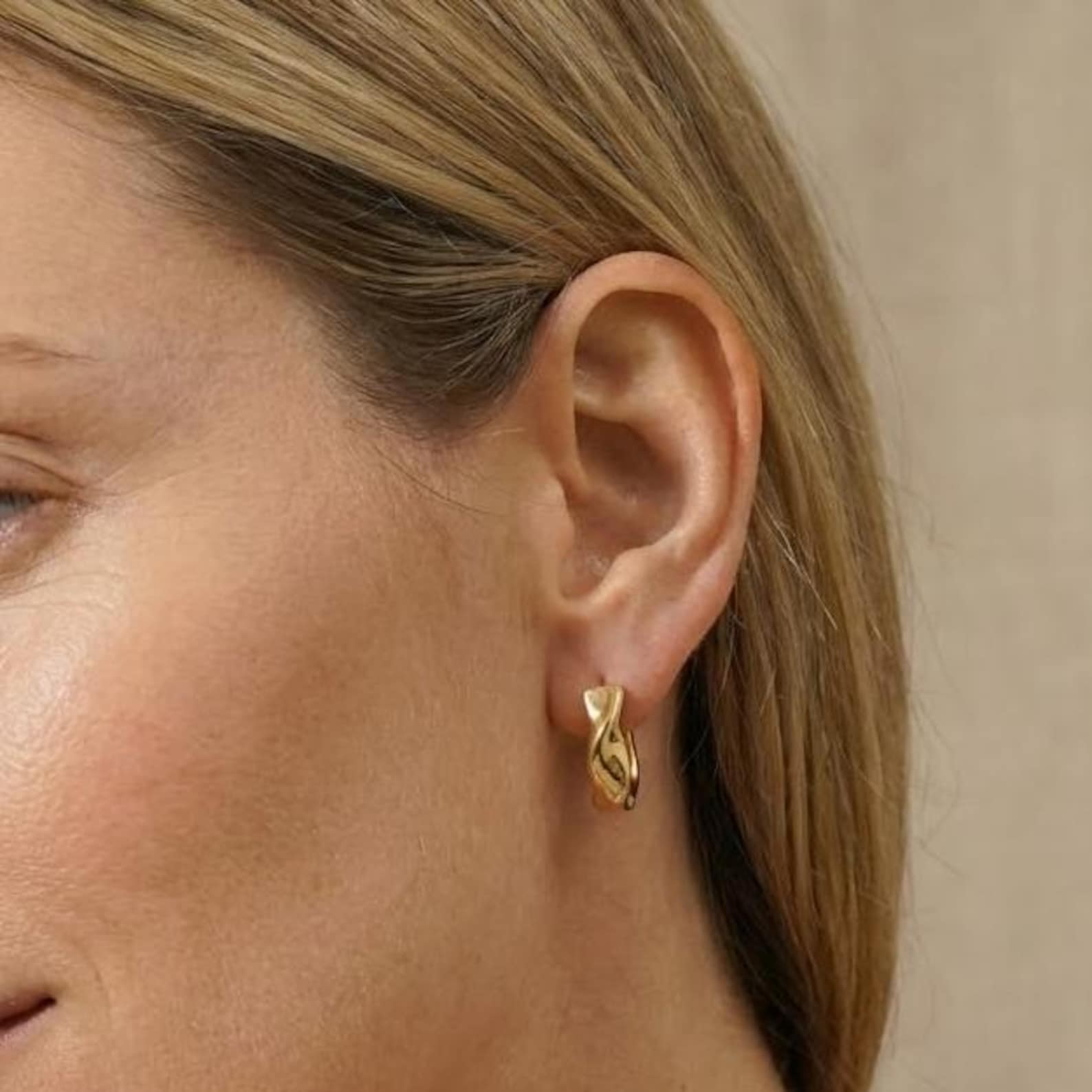 Chunky Twisted Hoops (2 PCS)