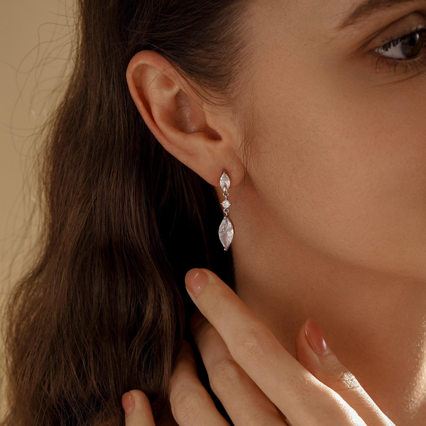 Minimal Diamond Drop Earrings