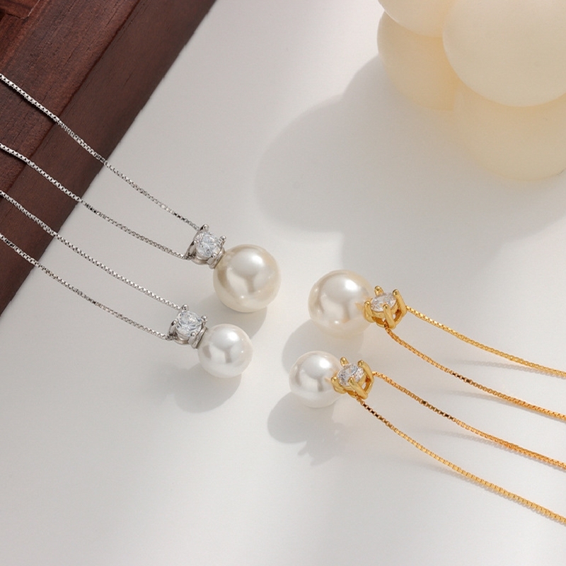 925 Sterling Silver Diamond & Pearl Necklace