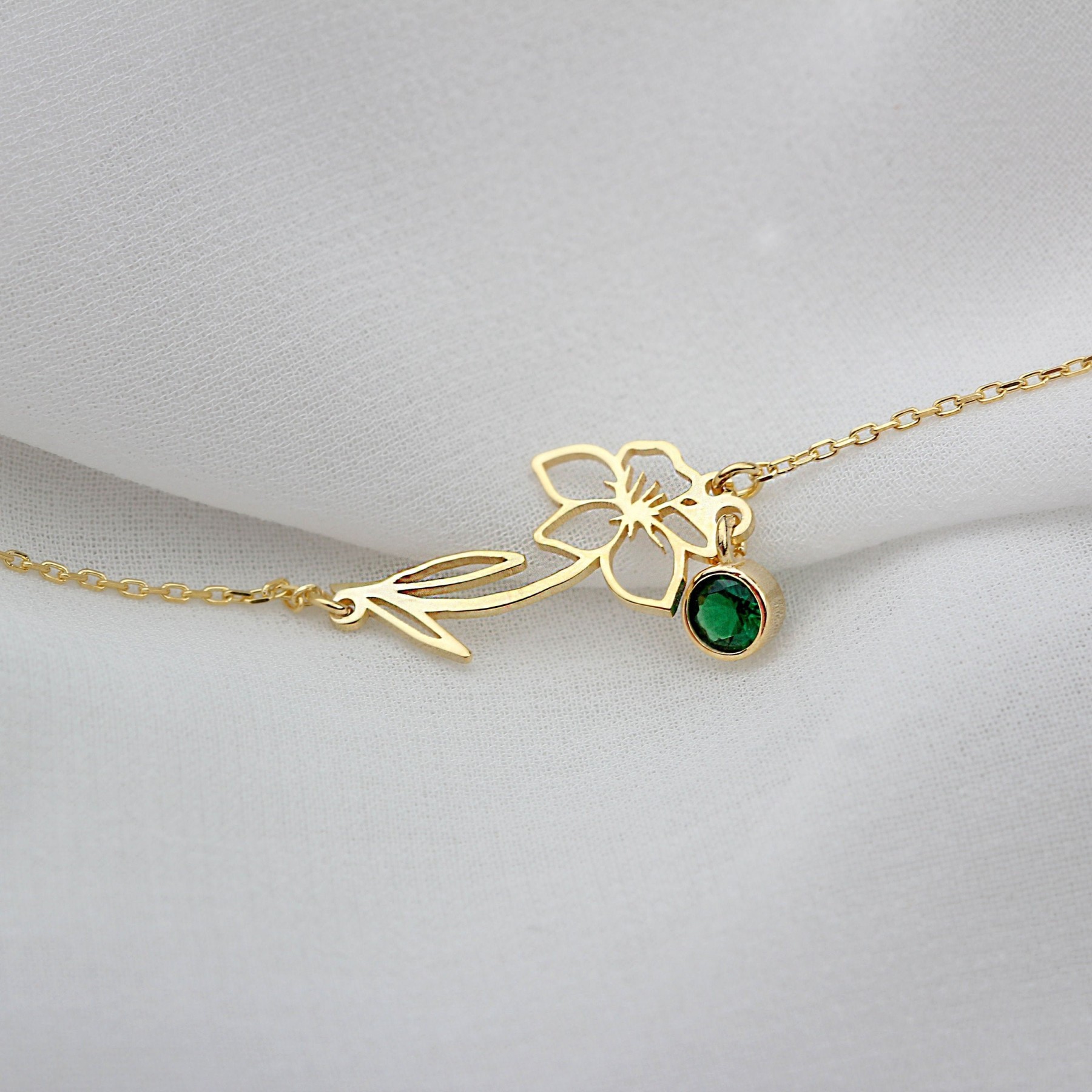 Personalized Birth Flower & Birthstone Bracelet