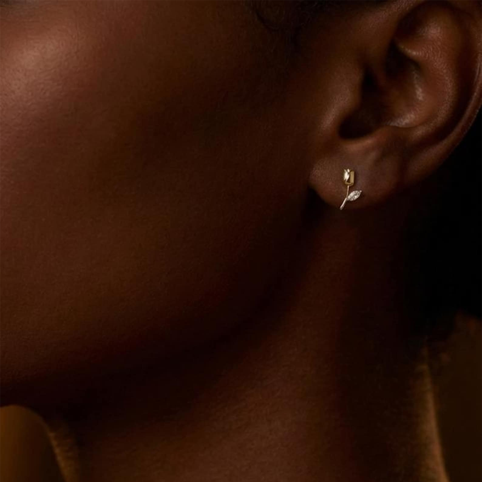 Sterling Silver Dainty Tulip Floral Stud Earrings (2 PCS)