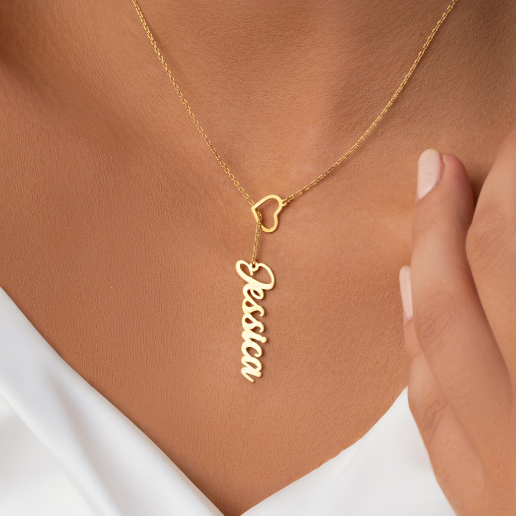 Personalized Fashionable Name Necklace(Star or Heart)