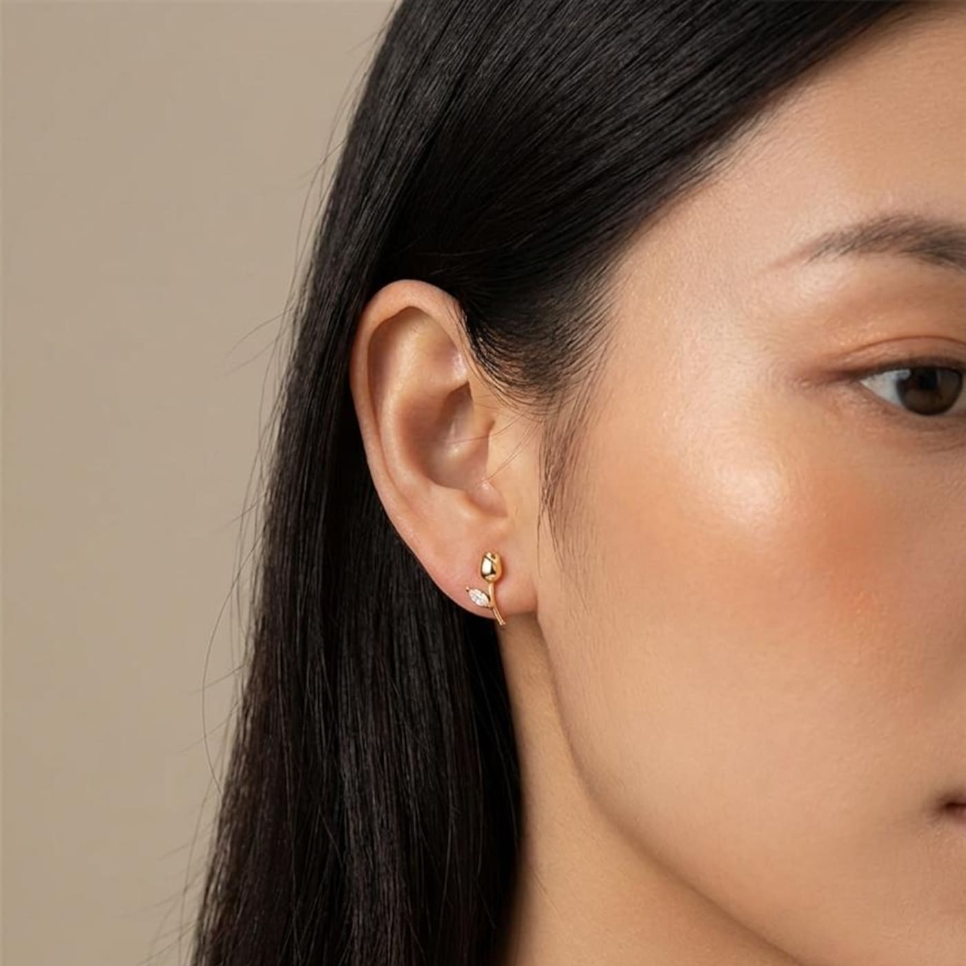 Sterling Silver Dainty Tulip Floral Stud Earrings (2 PCS)