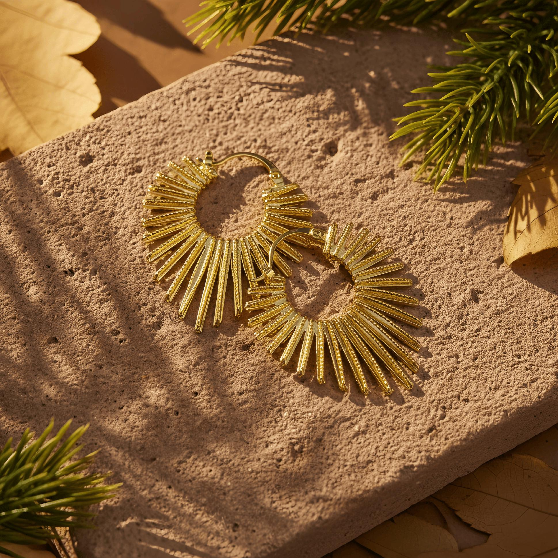 Textured Fan Hoop Earrings — Vintage Radiance in Every Line