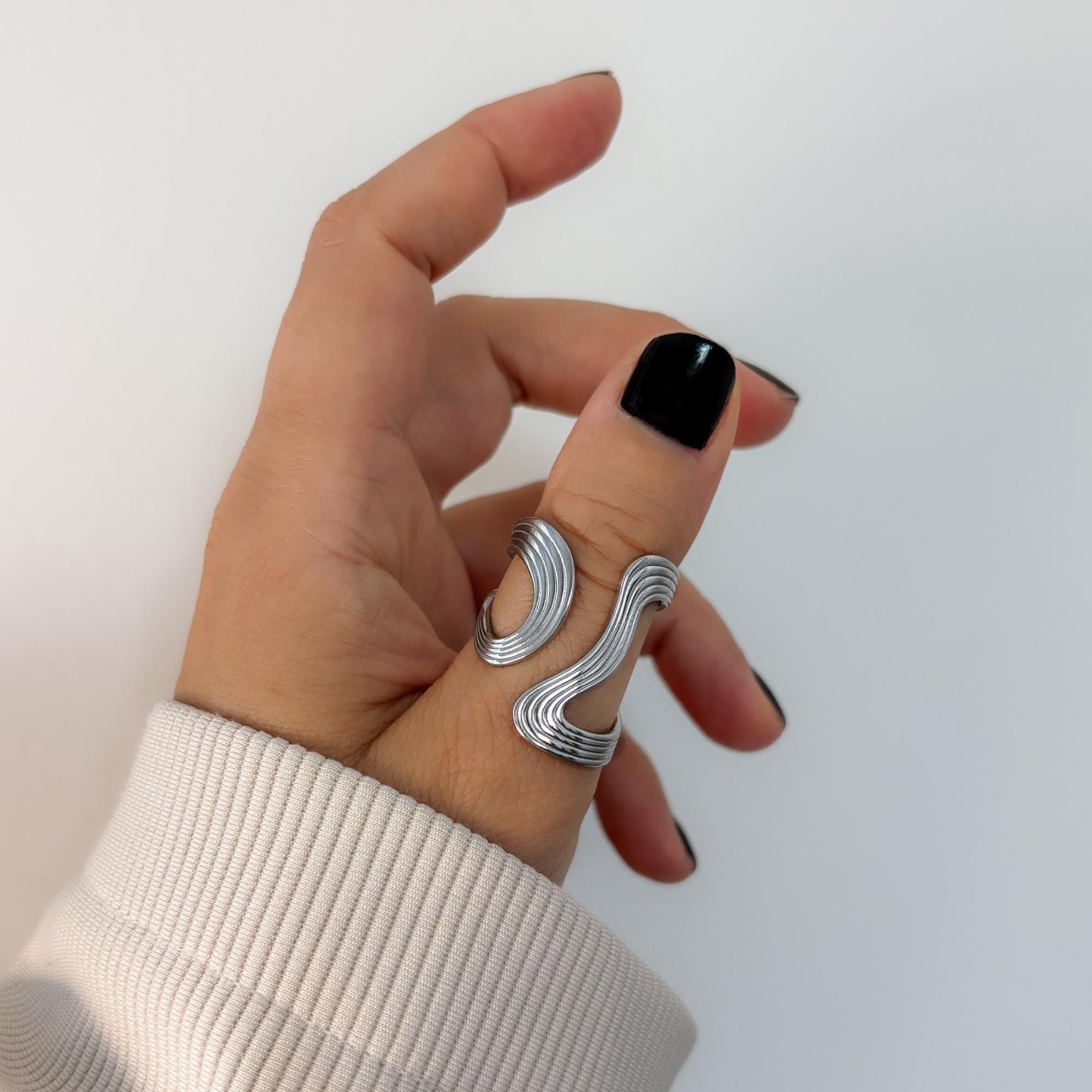 Thick Wave Ring