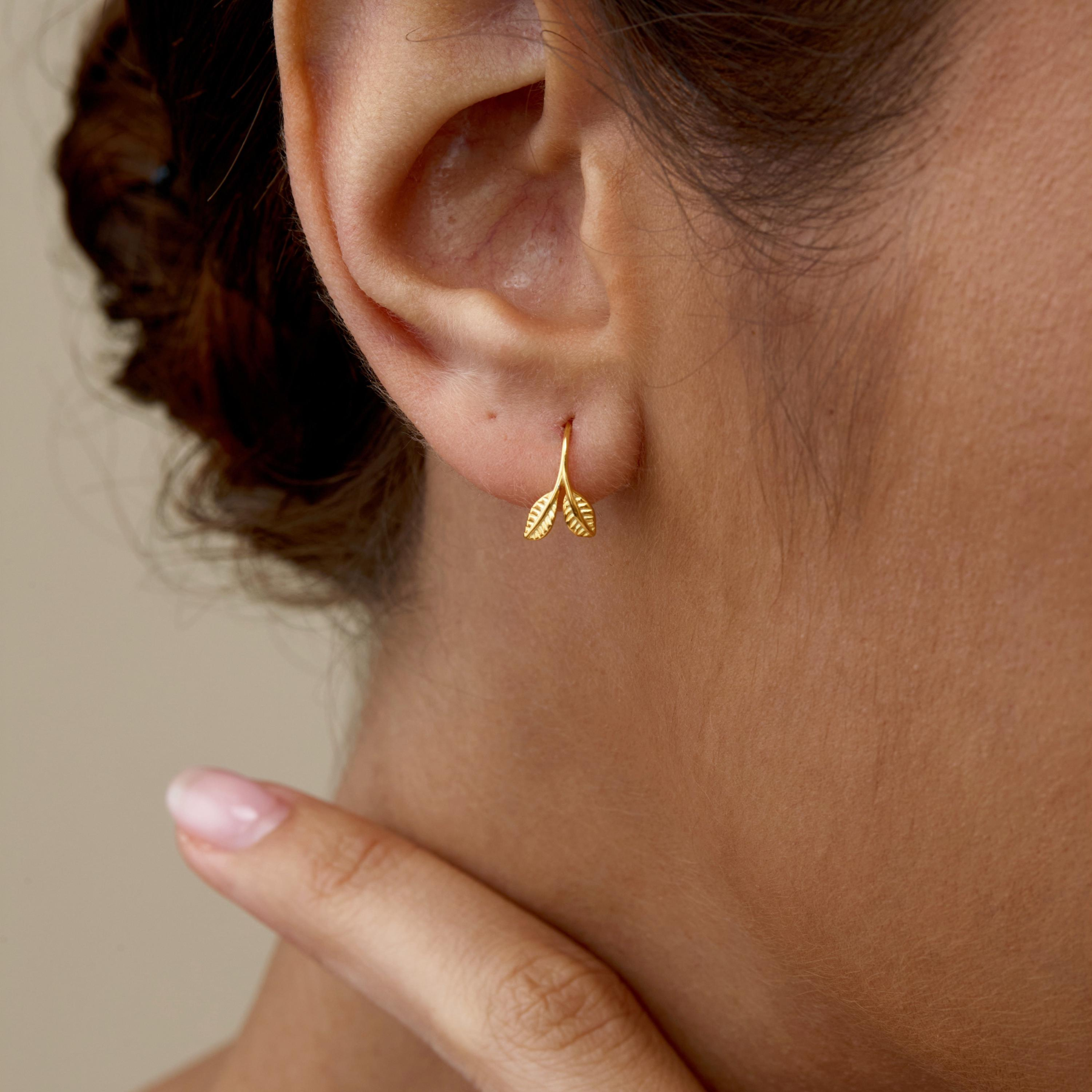 Dainty Gold Leaf Earrings (2 PCS)