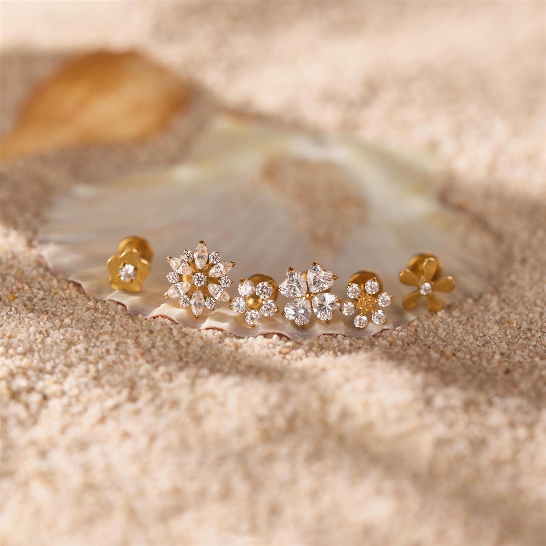 Titanium Flower Stud(1 PC)