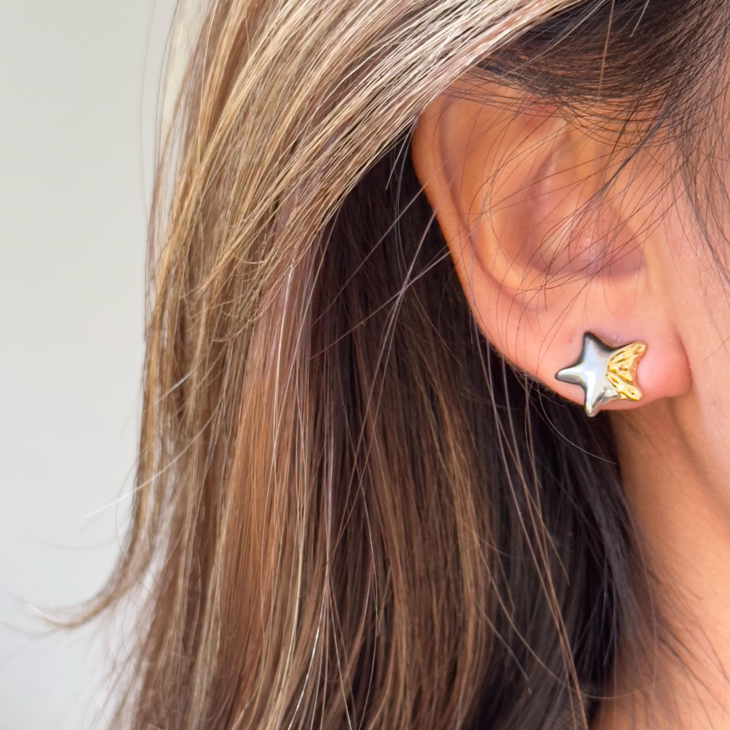 Mismatched Star and Moon Earrings (2 PCS)