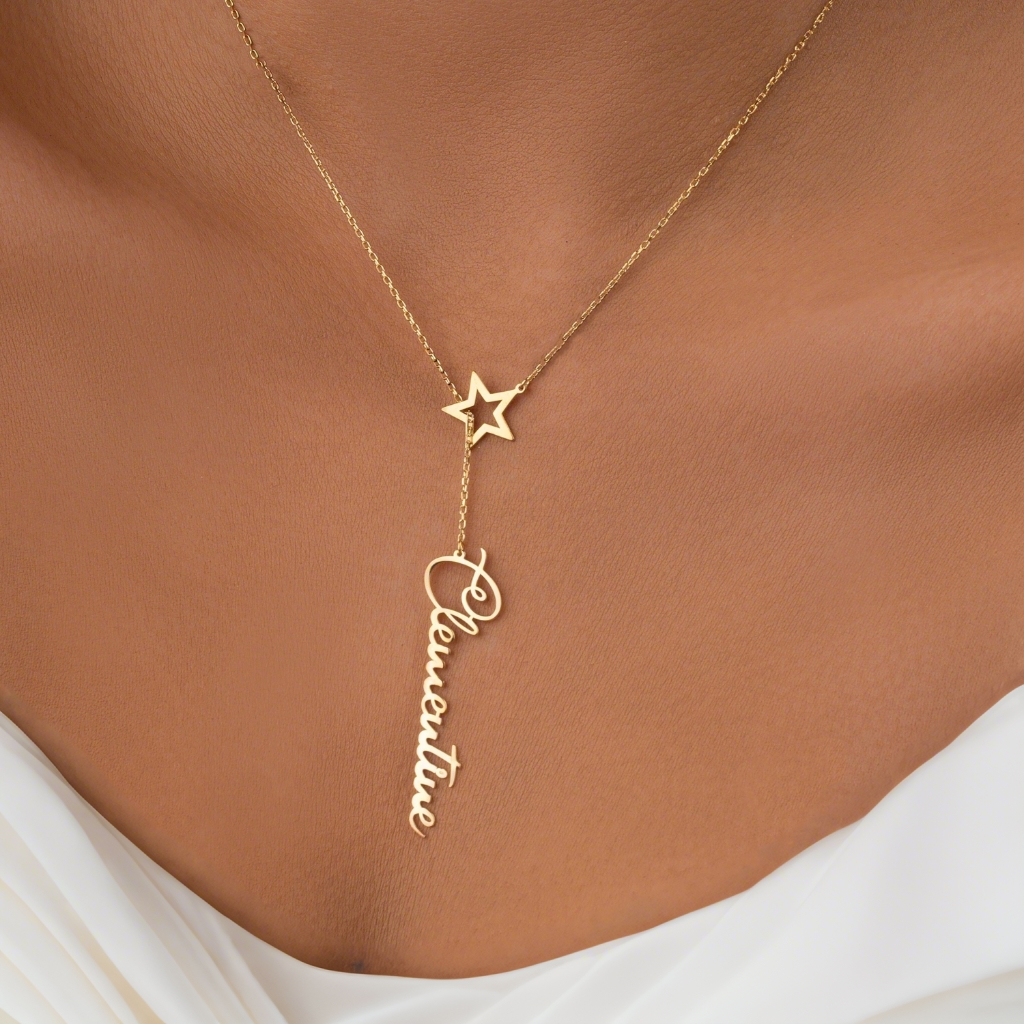 Personalized Fashionable Name Necklace(Star or Heart)