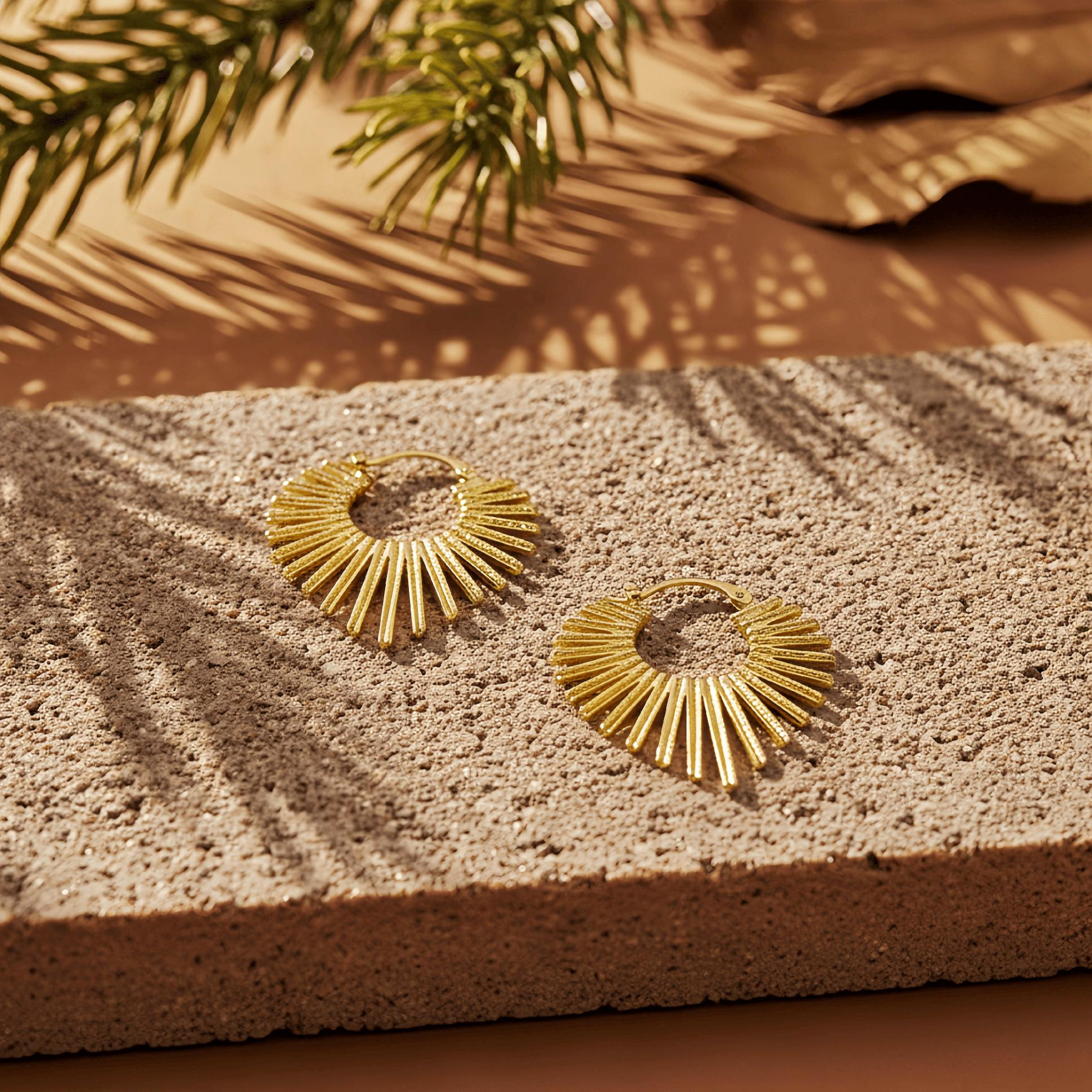 Textured Fan Hoop Earrings — Vintage Radiance in Every Line
