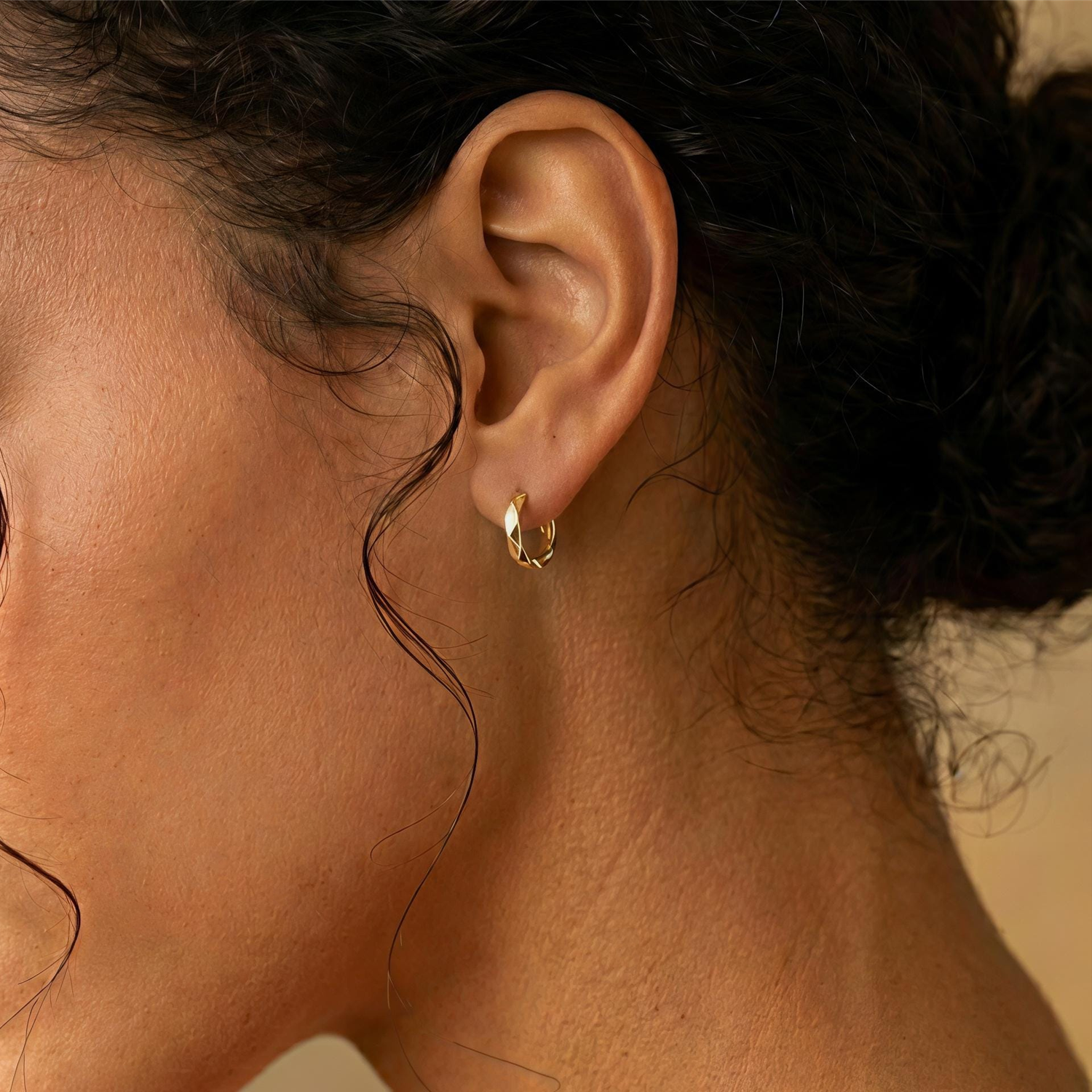 Geometric Hoop Earrings — Clean Lines with Everyday Shine