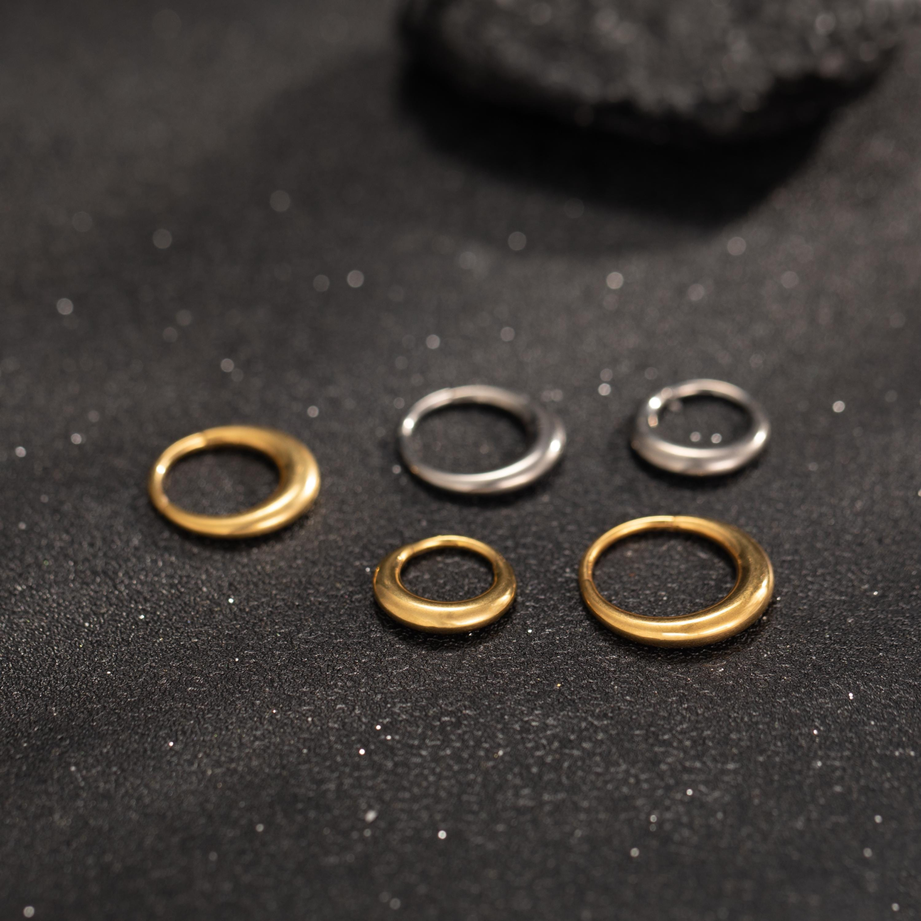 Chunky Seamless Hinged Hoop Earring