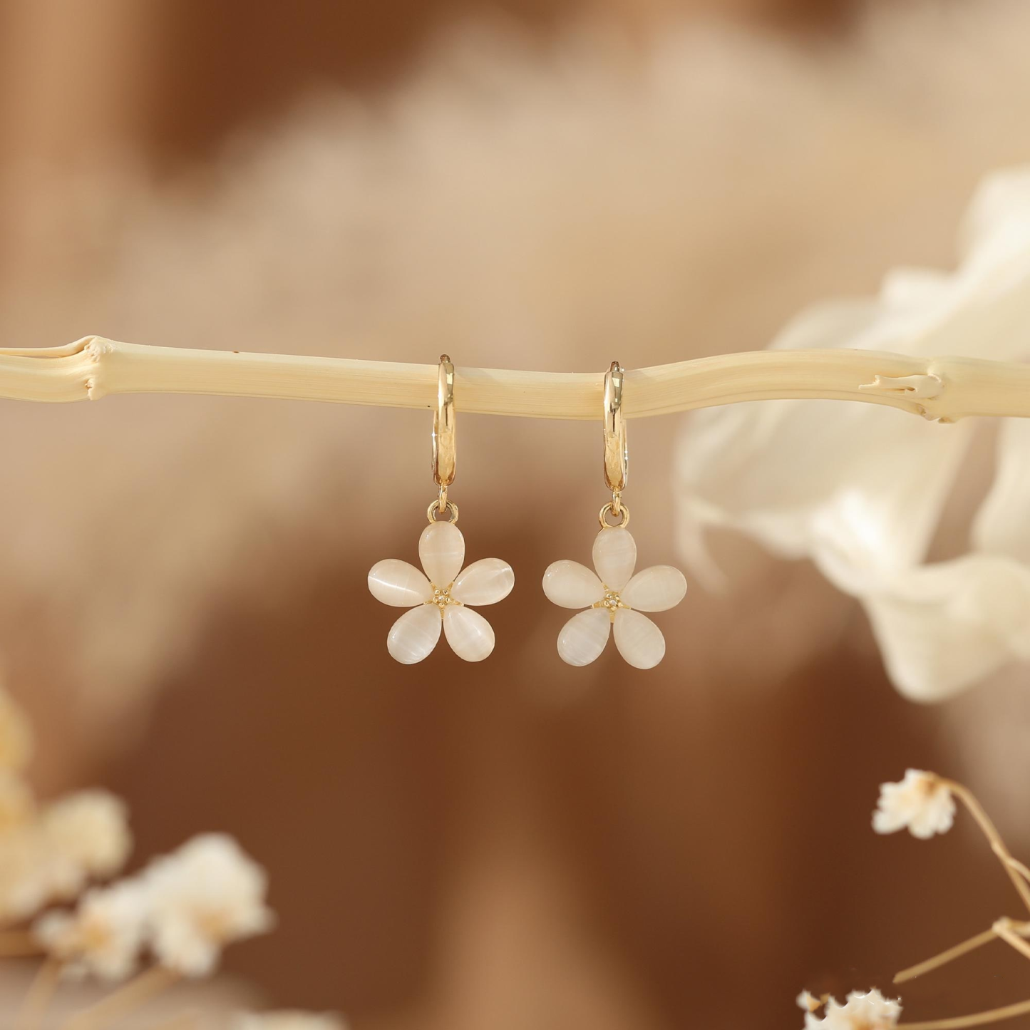 Simple Floral Earrings (2 PCS)