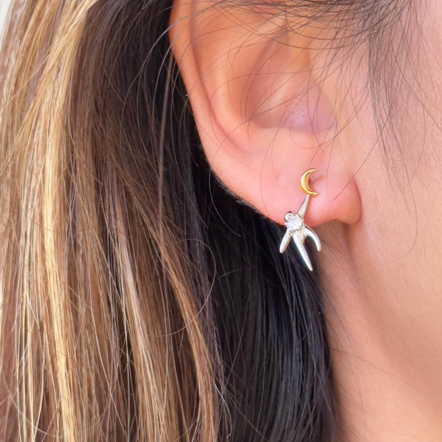 Mismatched Star and Moon Earrings (2 PCS)