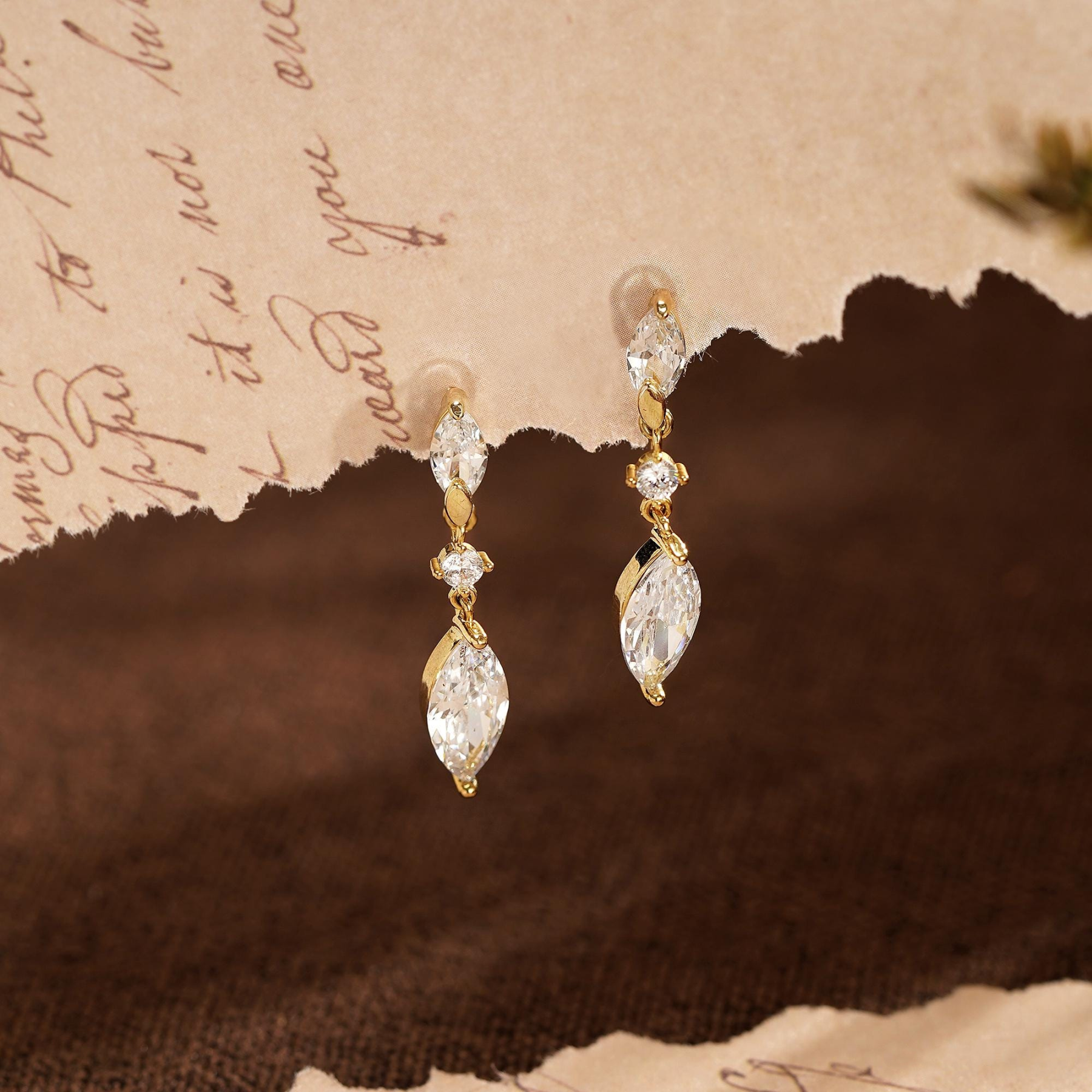 Minimal Diamond Drop Earrings