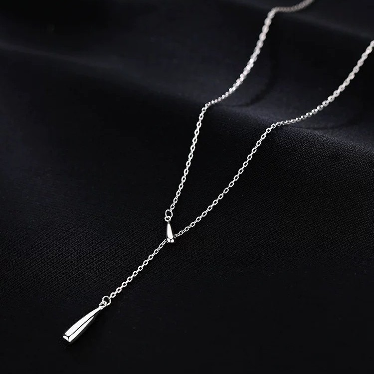 Minimalist Teardrop Lariat Necklace