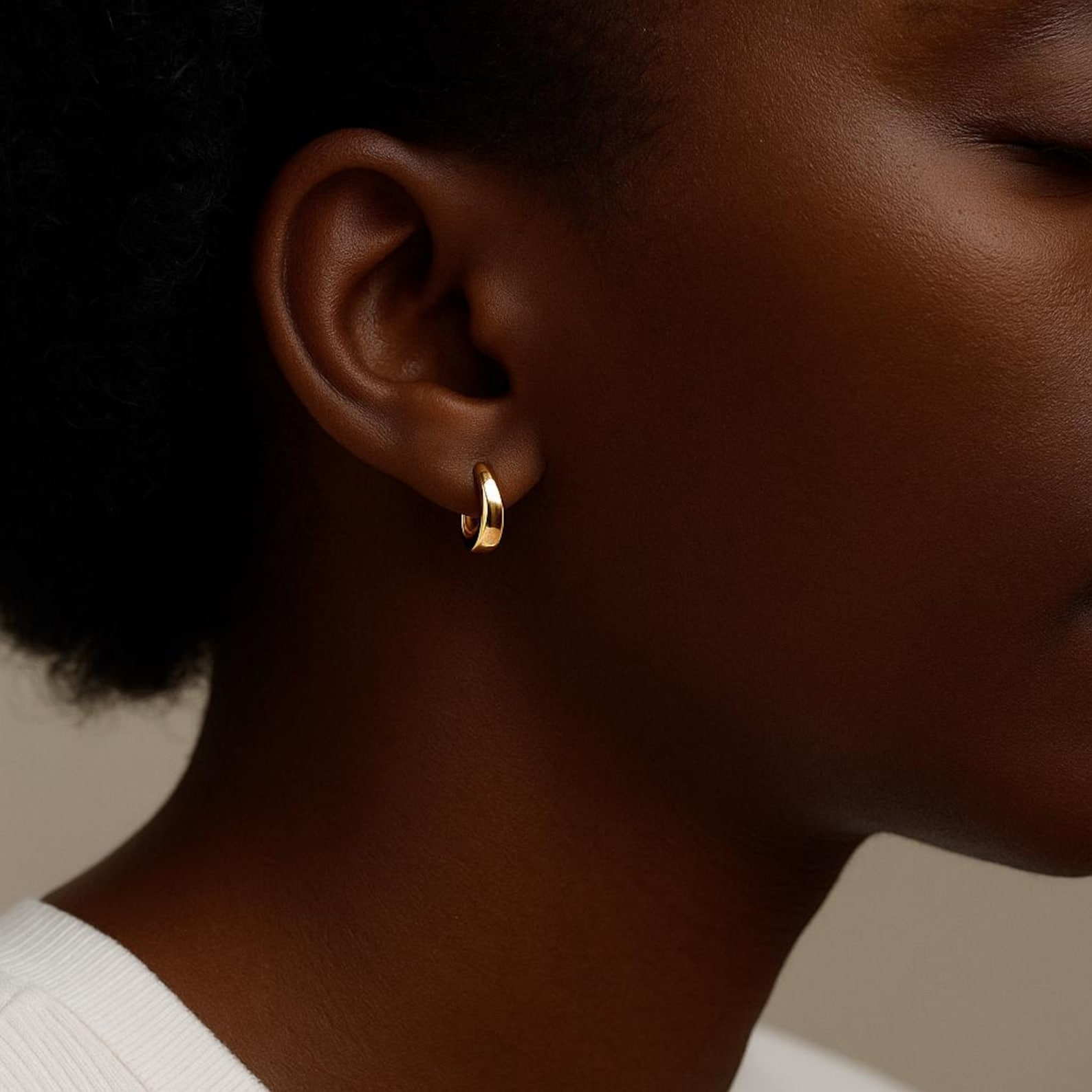 Sterling Silver Chunky Dome Huggie Hoop Earring (1 PC)