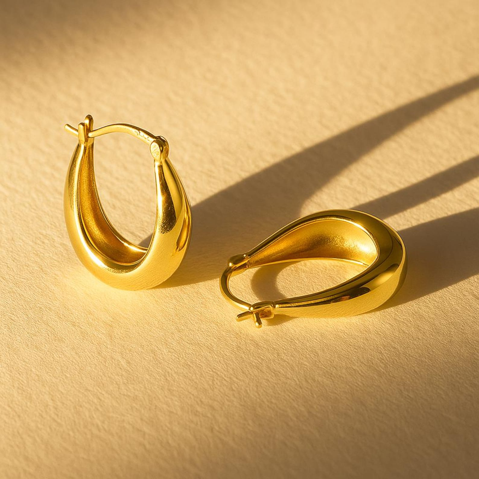 Sterling Silver Teardrop Earrings (2PCS)