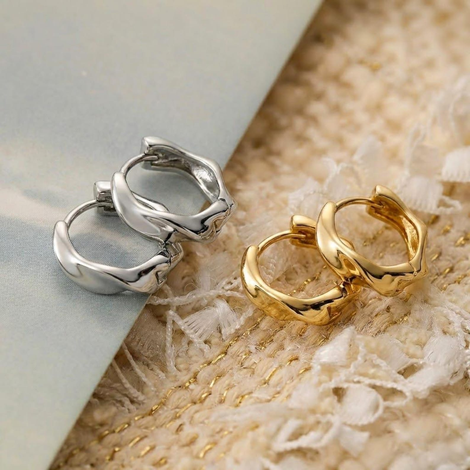 Chunky Twisted Hoops (2 PCS)