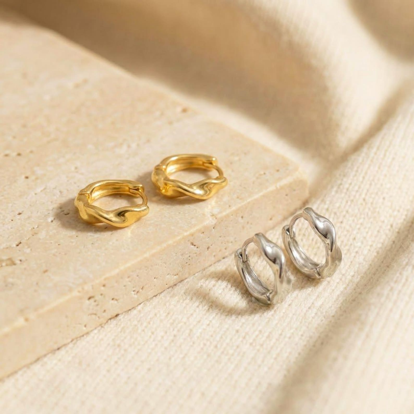 Chunky Twisted Hoops (2 PCS)