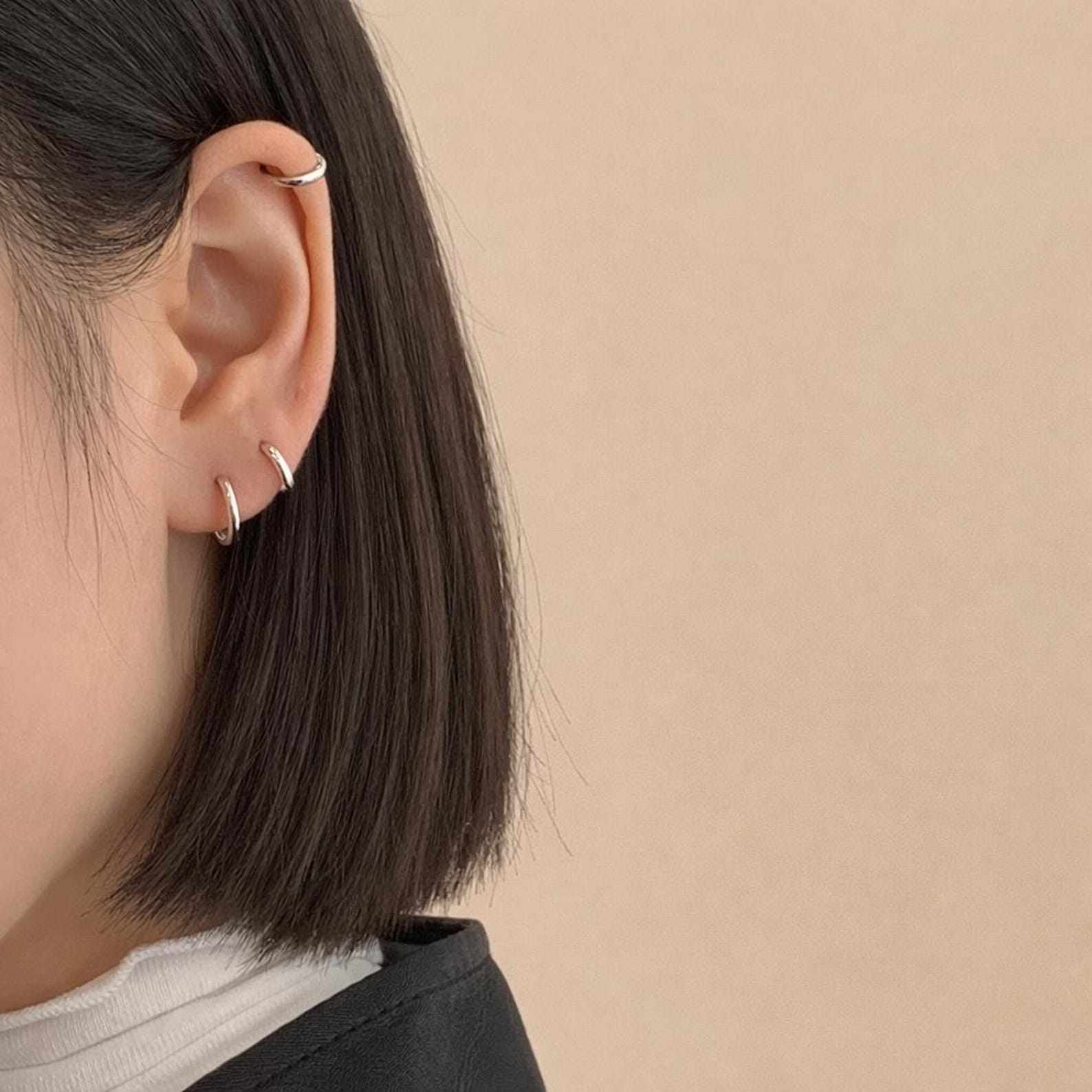 Minimal Mini Hoop Earring