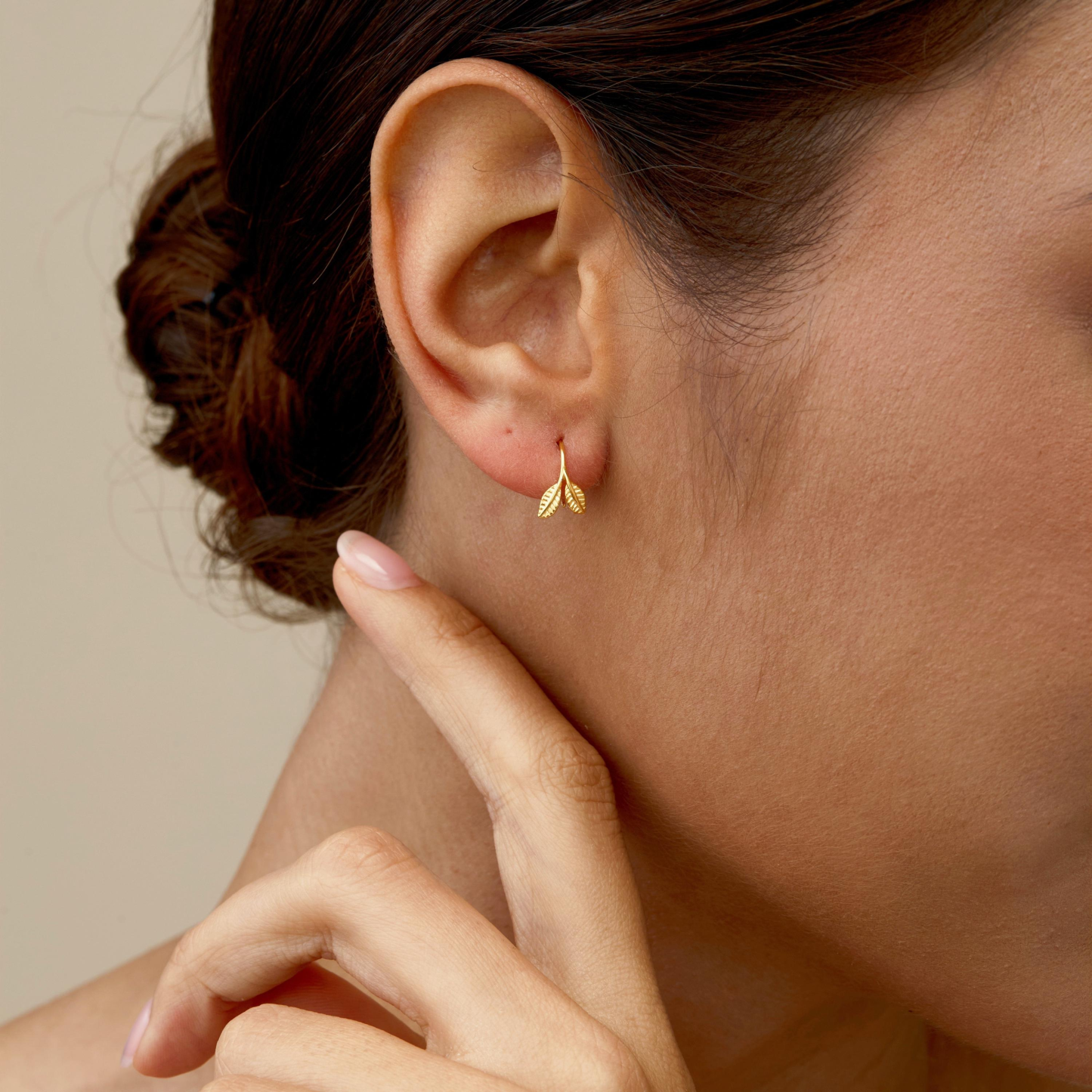 Dainty Gold Leaf Earrings (2 PCS)
