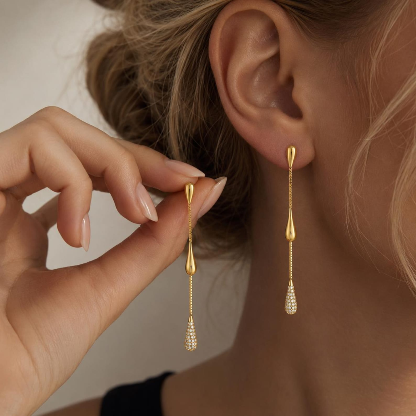 Minimal Teardrop Drop Earrings