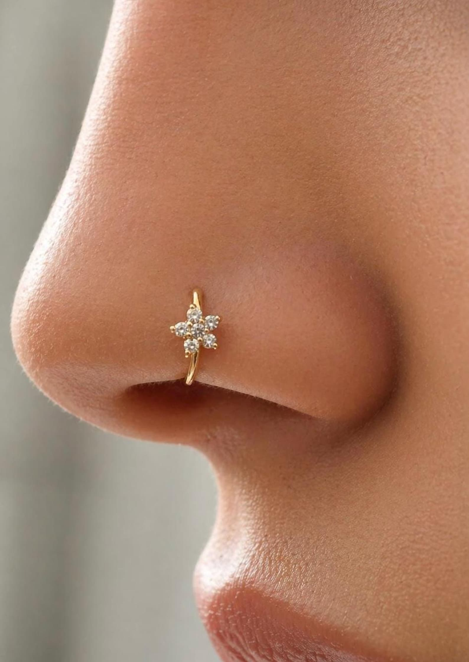 Flower Spark Nose Hoop