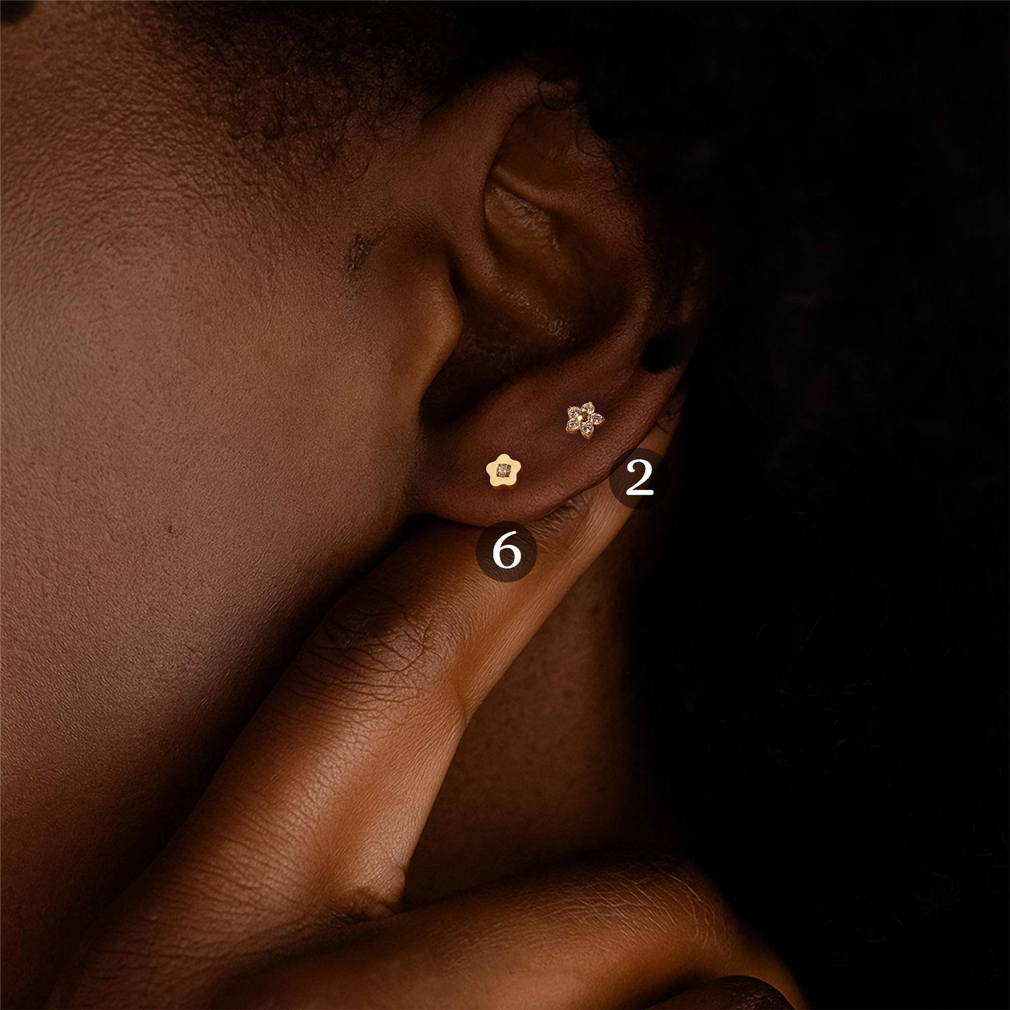 Titanium Flower Stud(1 PC)