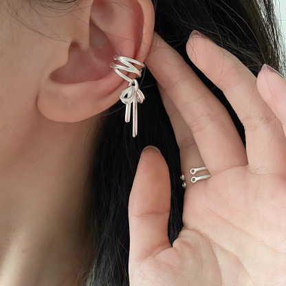 Bow Tie Ear Cuff Earrings (Single)