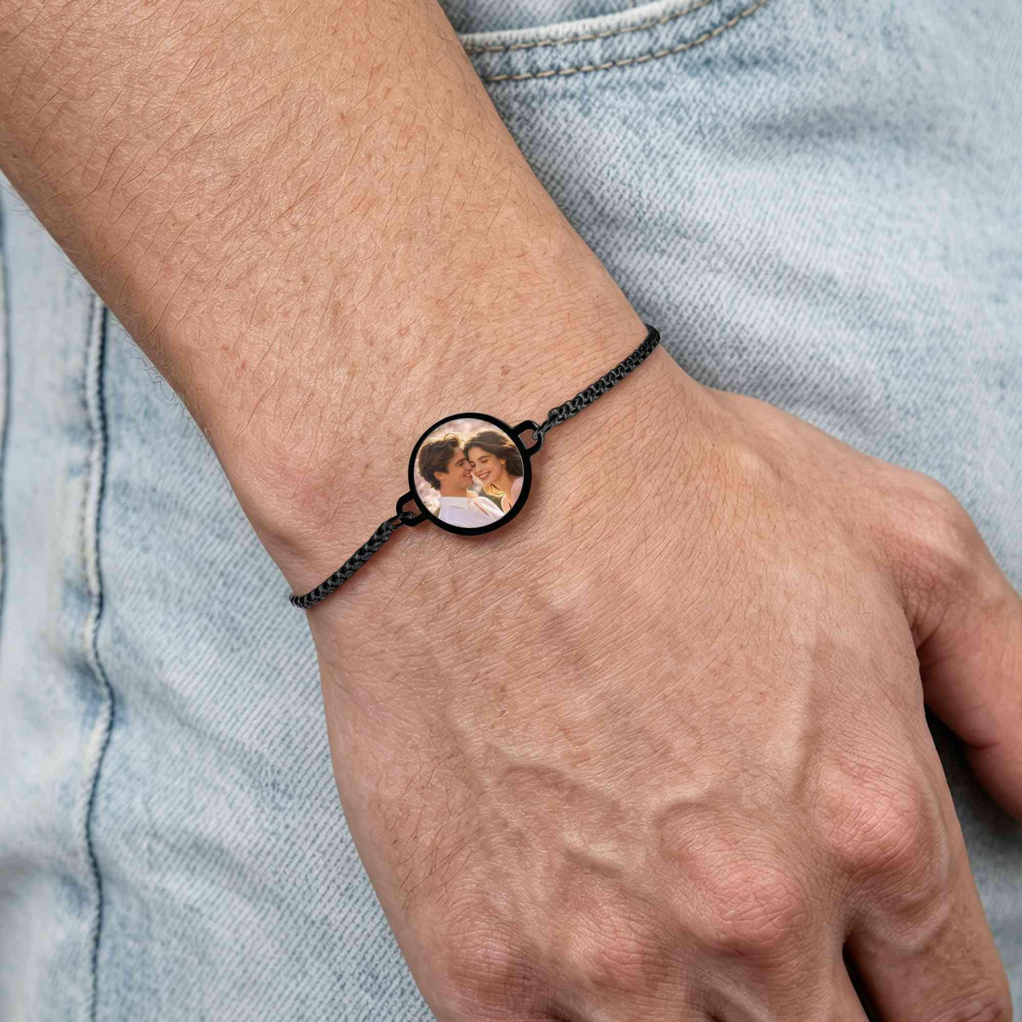 Personalized Heat-Reveal Photo Bracelet — Warmth Brings Memories to Life