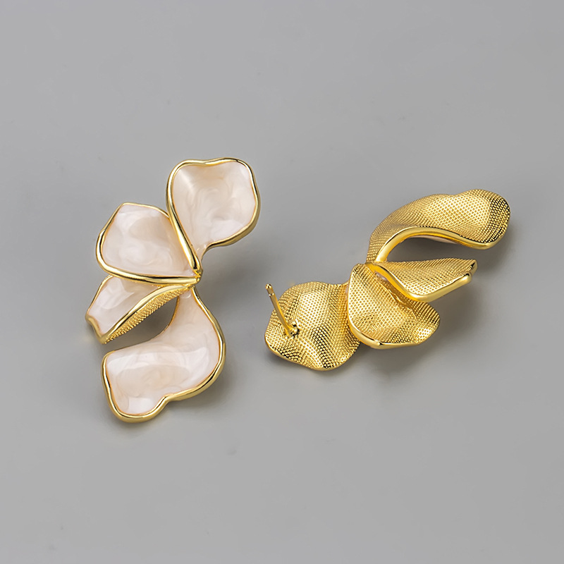 Floral Petal Earrings — Soft Romance in Bloom