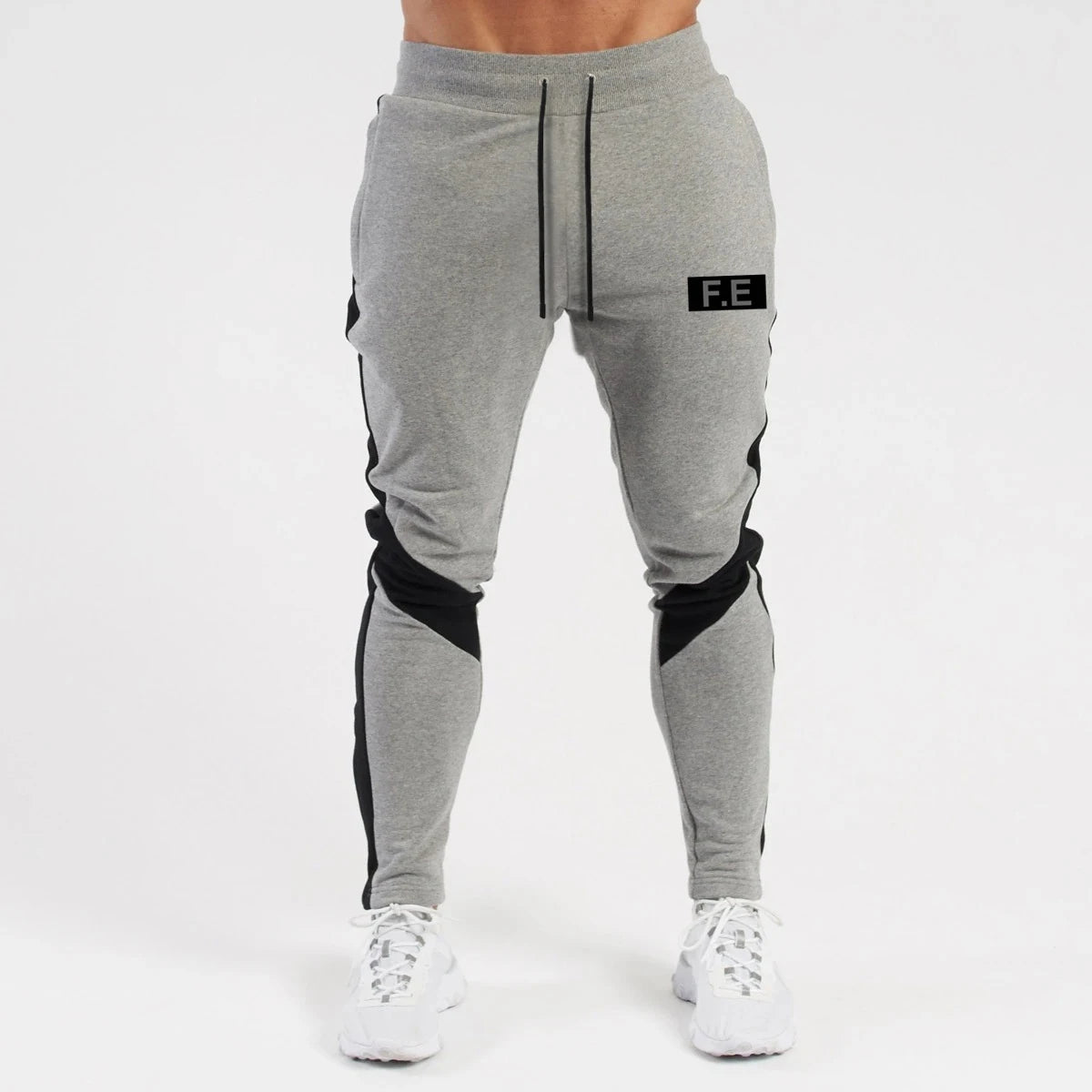 MEN'S TECH JOGGERS