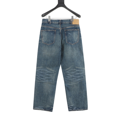 Blue Distressed Jeans – Premium Men's Denim with Vintage Wash and Modern Casual Style