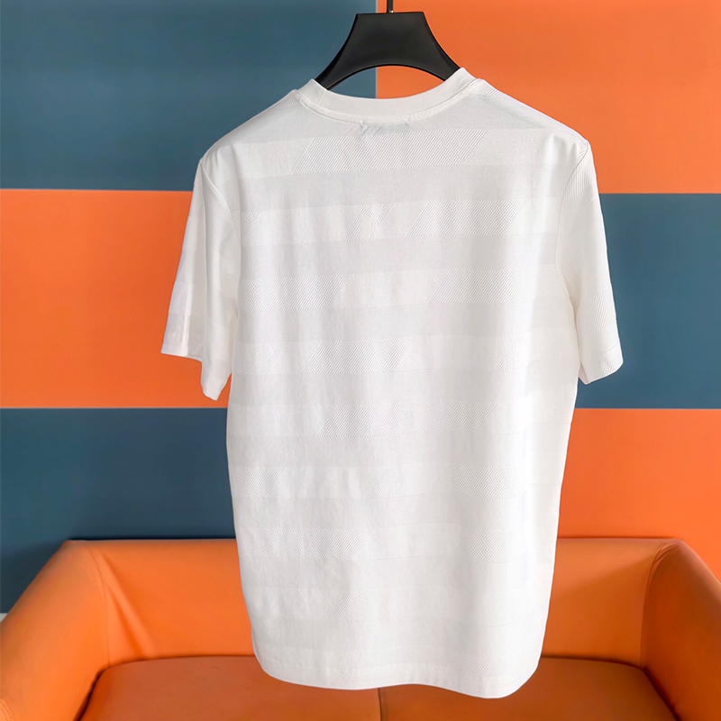 2025 New Arrival Smooth & Soft Breathable Jacquard Fabric Round Neck Short Sleeve T-Shirt with Fashionable Line Design