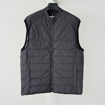 Quilted Stand Collar Puffer Vest – Lightweight Padded Men's Gilet with Modern Fit and Everyday Comfort