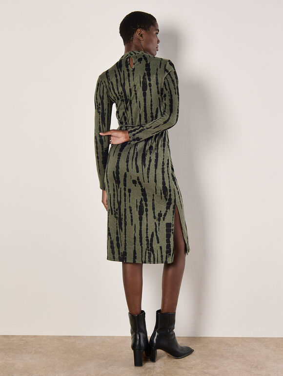 Green grass and plant dyed tie-dye mid-length dress
