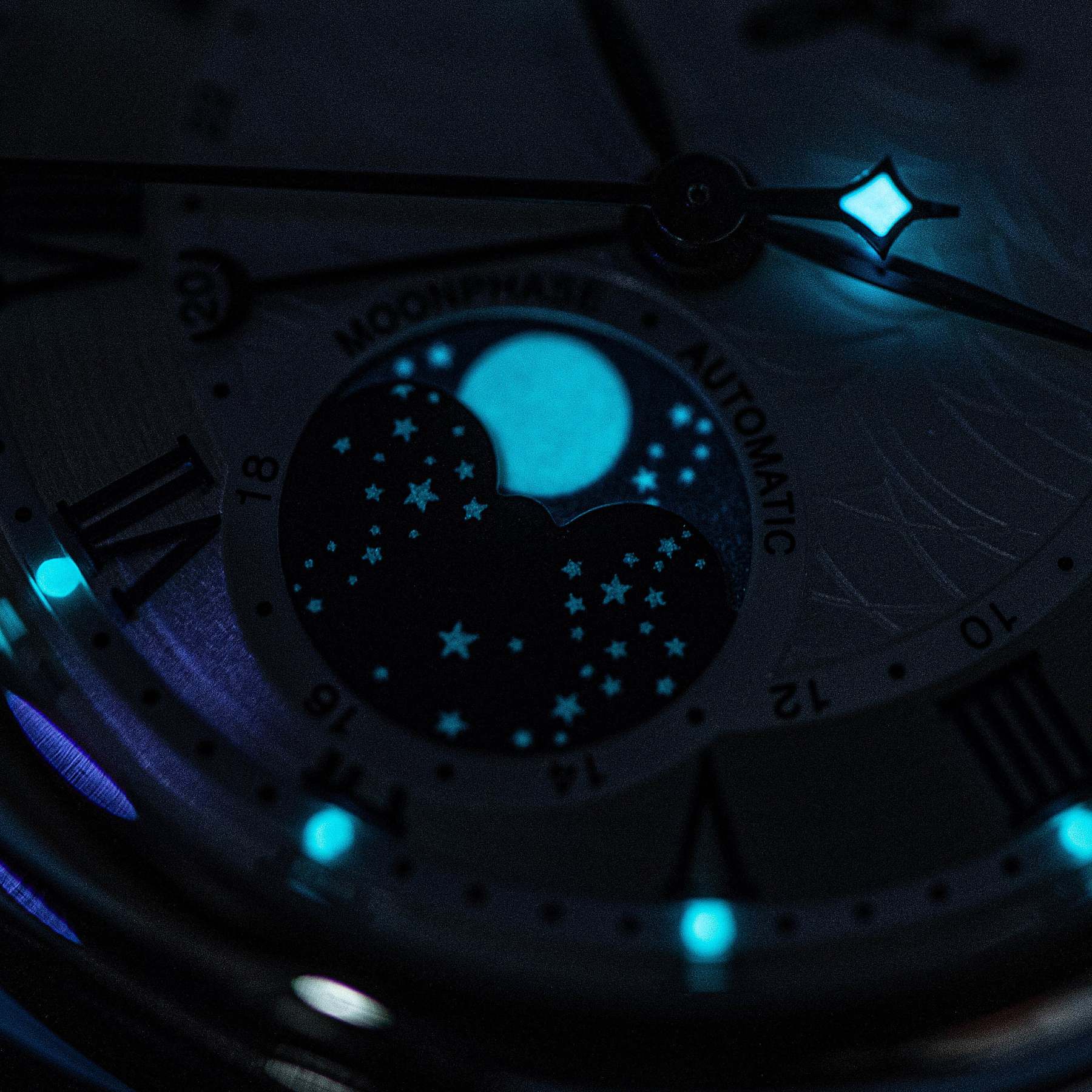 MoonPhase Master SU2108SZ Stainless-Steel Moon Phase Blue Indices-TIME.SHOP