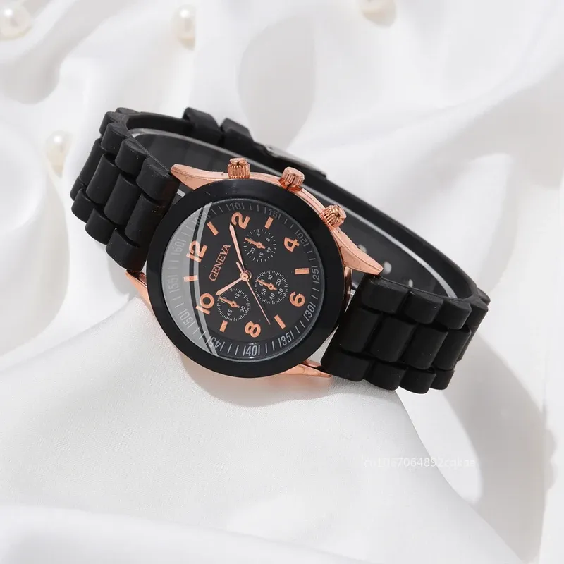 4PCs new luxury women's watch fashion luxury elegant alloy wristwatch PU leather strap couple watch quartz holiday gifts no box