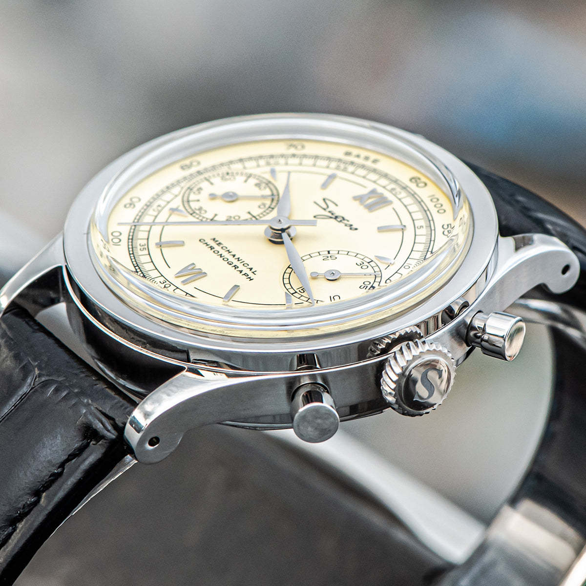 Chrono Heritage 411 SU1901CS Creamy Dial-TIME.SHOP