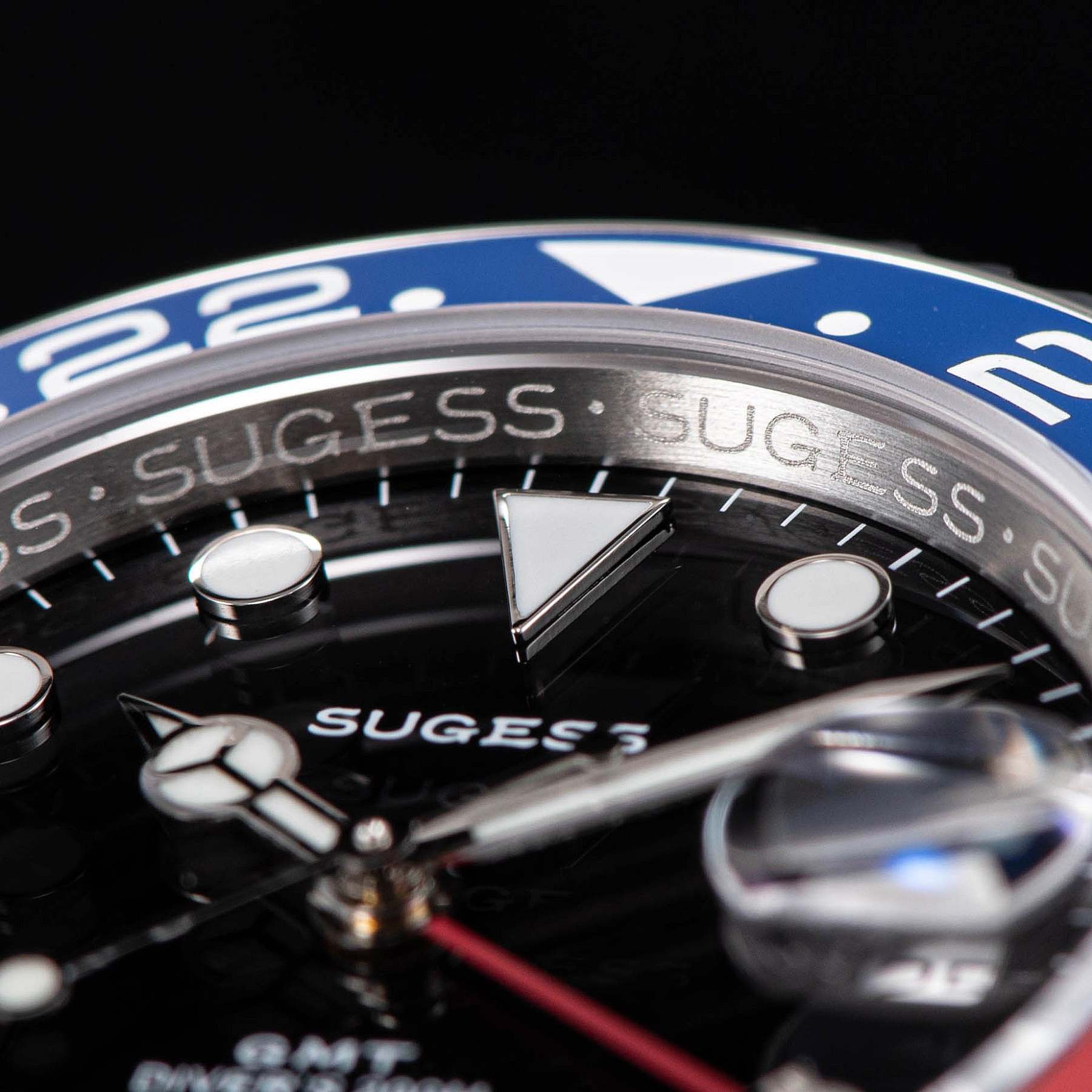 GMT DIVER'S SU126710BLRO V2 Red & Blue Bezel-TIME.SHOP