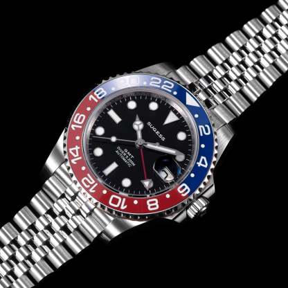 GMT DIVER'S SU126710BLRO V2 Red & Blue Bezel-TIME.SHOP