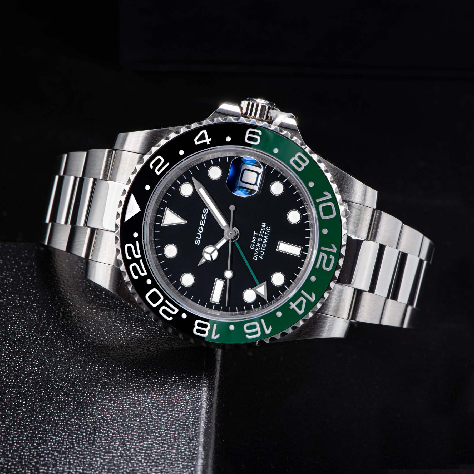 GMT DIVER'S SG116710LN Green Black Bezel Jubilee Bracelet-TIME.SHOP
