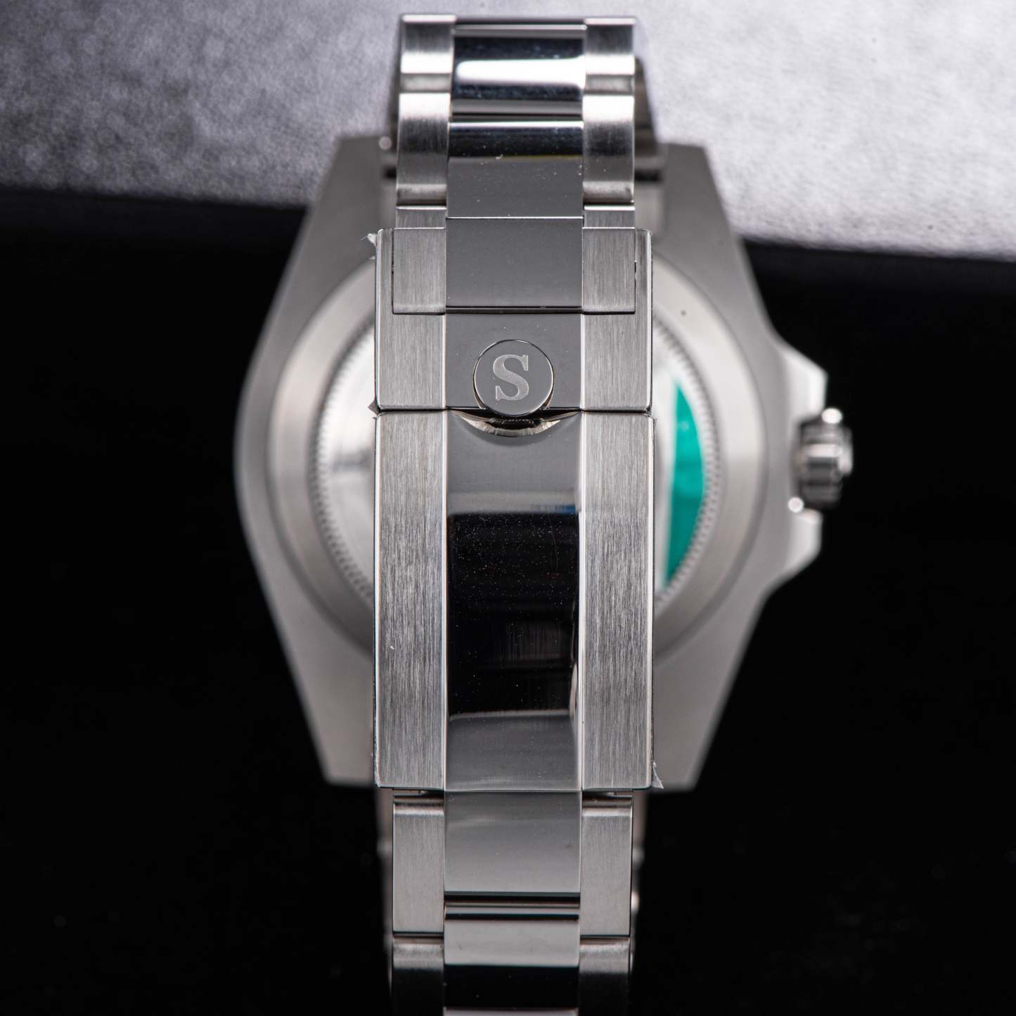 GMT DIVER'S SU126710BLRO V2 Red & Blue Bezel-TIME.SHOP