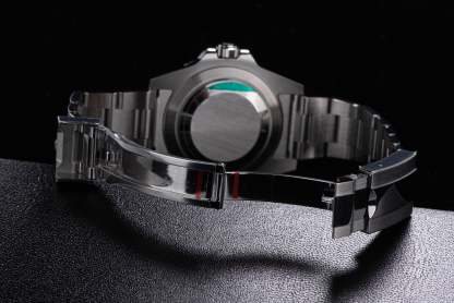GMT DIVER'S SU126710BLRO V2 Red & Blue Bezel-TIME.SHOP
