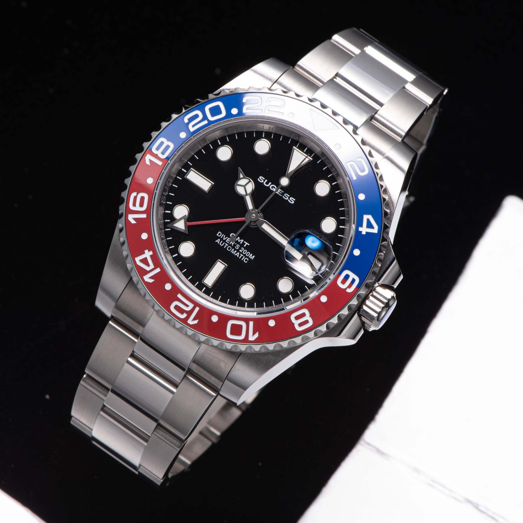 GMT DIVER'S SU126710BLRO V2 Red & Blue Bezel-TIME.SHOP