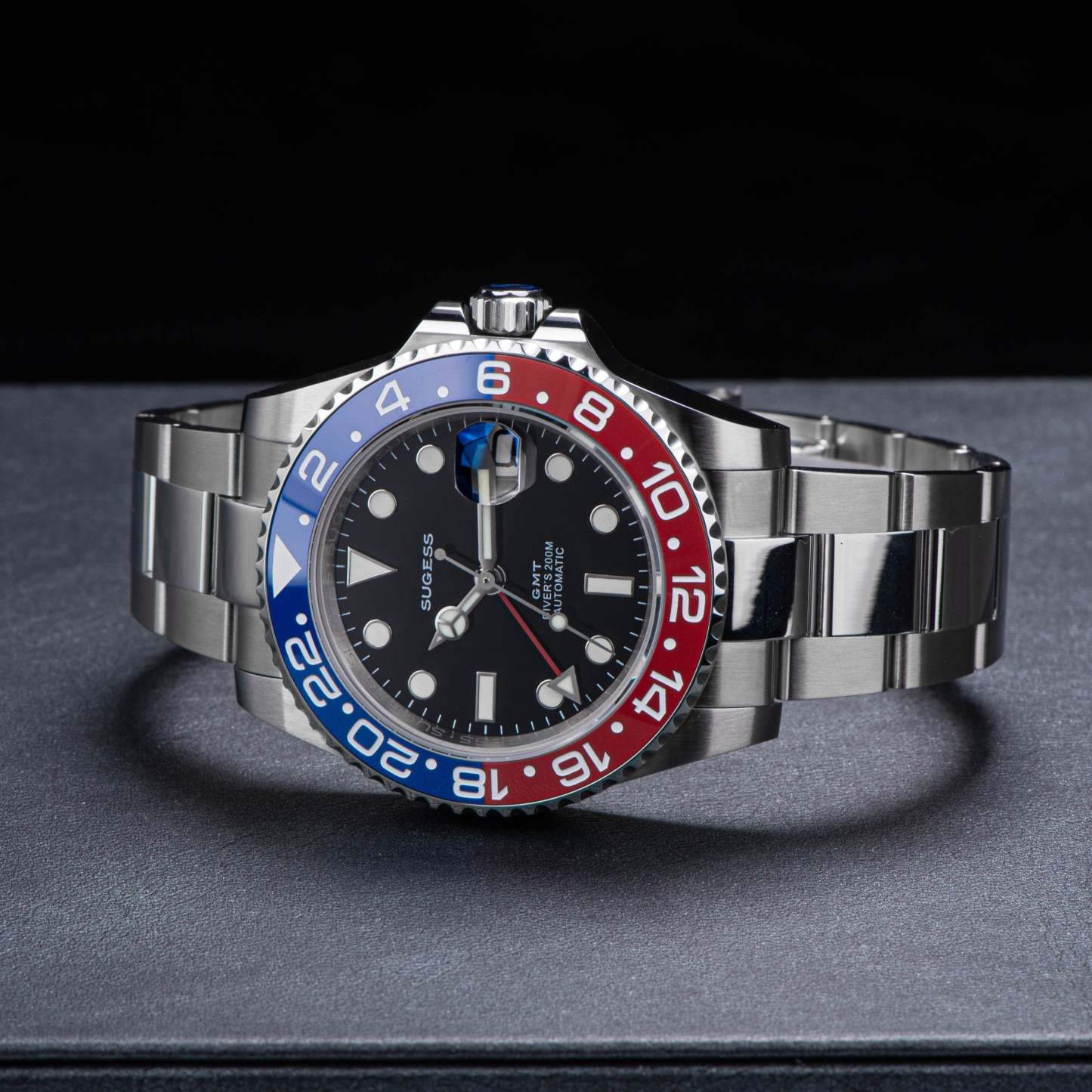 GMT DIVER'S SU126710BLRO V2 Red & Blue Bezel-TIME.SHOP