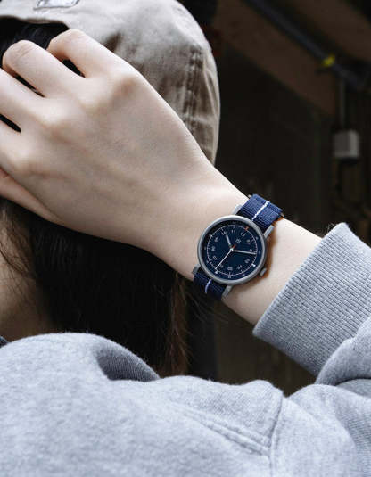 MAVEN WATCH: MUS-02 NAVY P 34MM-TIME.SHOP